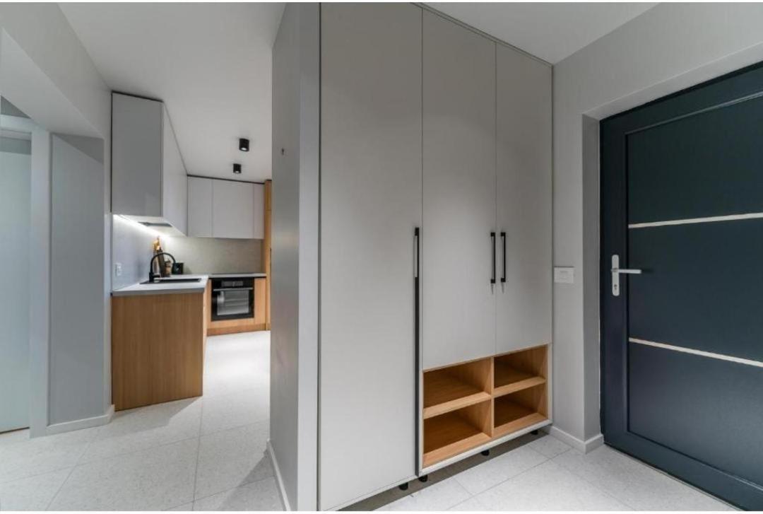 Central Epic Apartment-Self Check In Арад Екстериор снимка